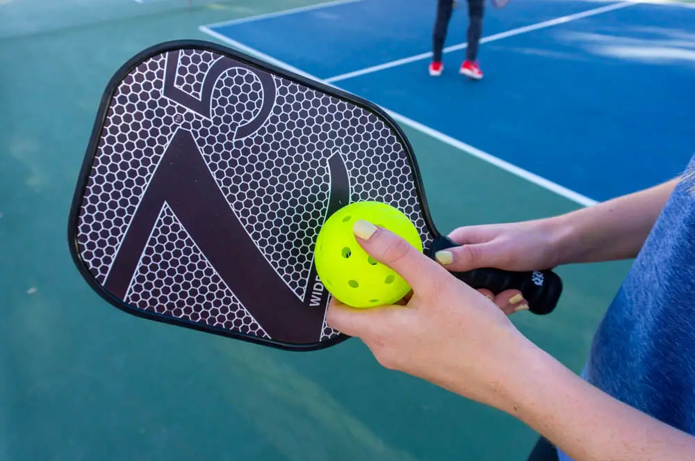 Increase The Grip Size Of A Pickleball Paddle