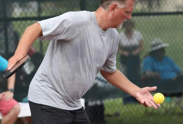 Can You Toss The Ball Up When Serving In Pickleball?