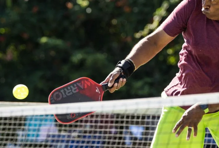 How to Beat Bangers in Pickleball? (8 RIGHT Steps)