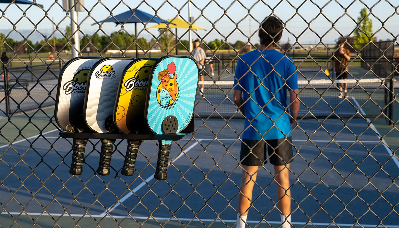 How To Choose A Pickleball Paddle For Beginners